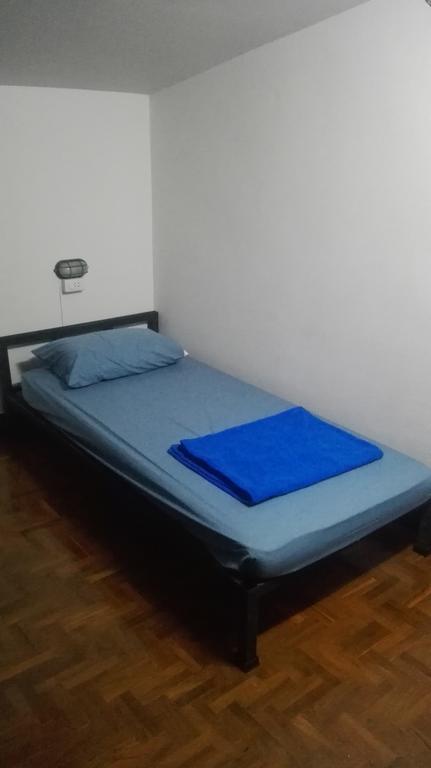 Cham Cha Hostel Чіангмай Номер фото
